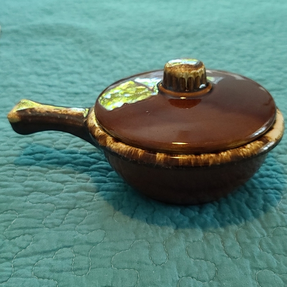 Hull oven proof crock - Picture 1 of 5